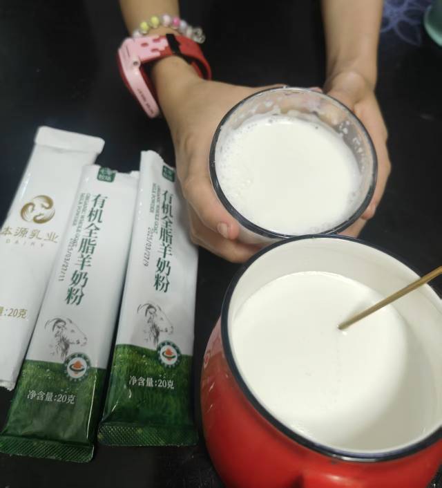 [调皮][调皮] 羊奶的好处十个字 益补益，养治疗，利润和利 ①益→五脏。②补→肾虚。 ③益→精气。 配图