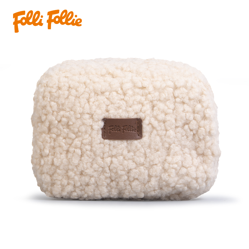 Folli Follie绒毛化妆包