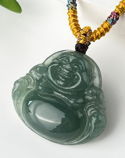 油青种水润细腻笑佛天然A货翡翠吊坠