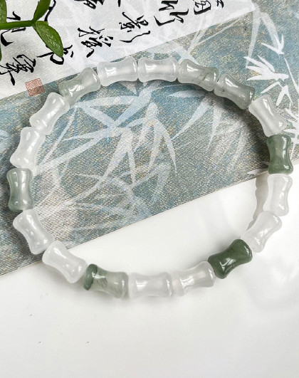 天山翠节节高升石英岩玉手链