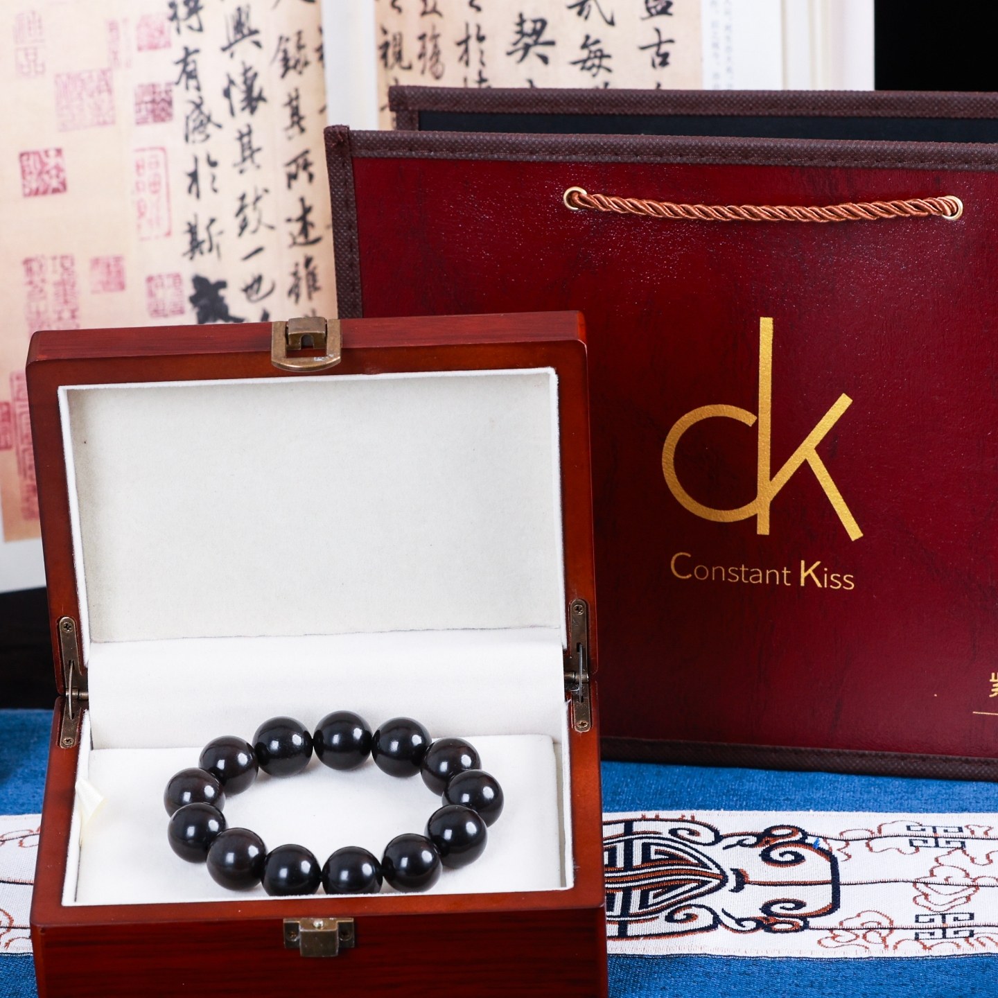 CK紫墨湘玉系列之墨玉流光手串轻奢是触手可及的质感