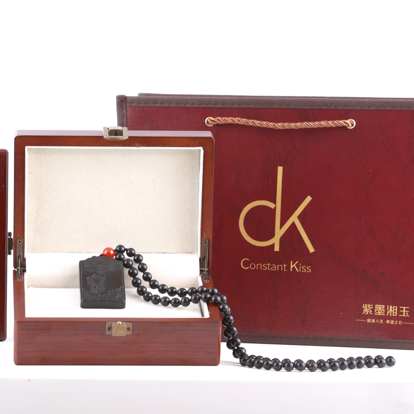CK紫墨湘玉系列之紫墨自在箴言牌项链时光与匠心雕琢的礼物