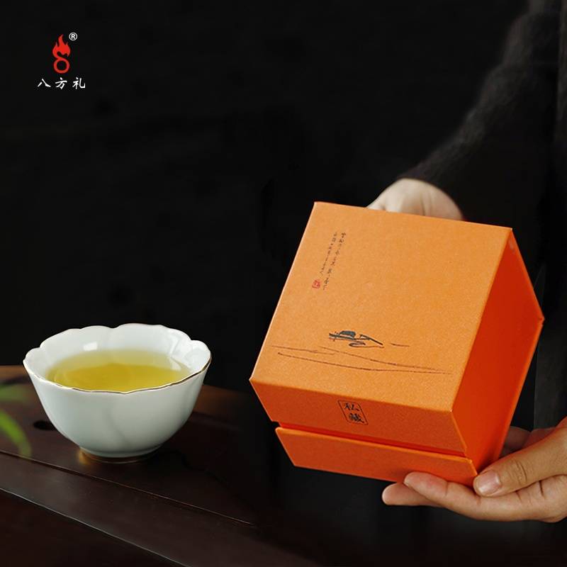 八方礼莲花主人杯（影青）