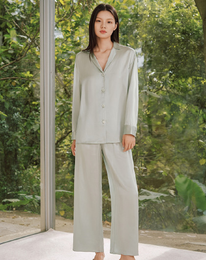 【店铺爆款】19姆米重磅真丝翻领经典款衣裤套家居服睡衣女
