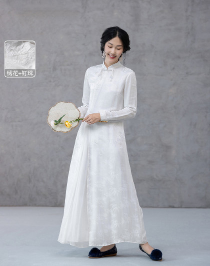 蝴蝶绣花连衣裙夏季拼真丝新中式复古修身旗袍女